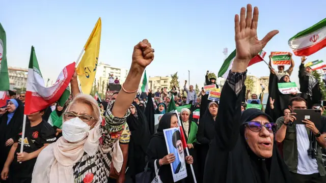Iranian women protesting in Tehran.