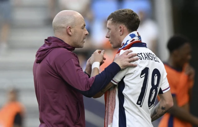 England manager Lee Carsley with Jay Stansfield