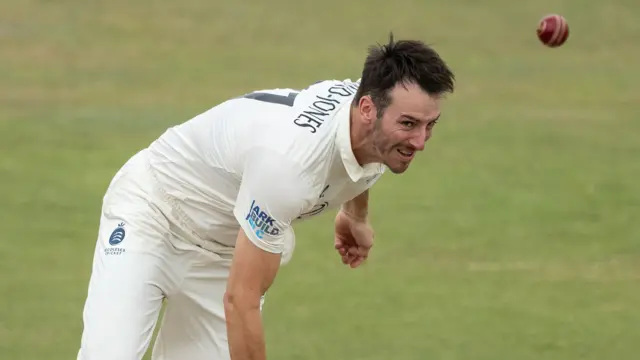 Toby Roland-Jones bowling