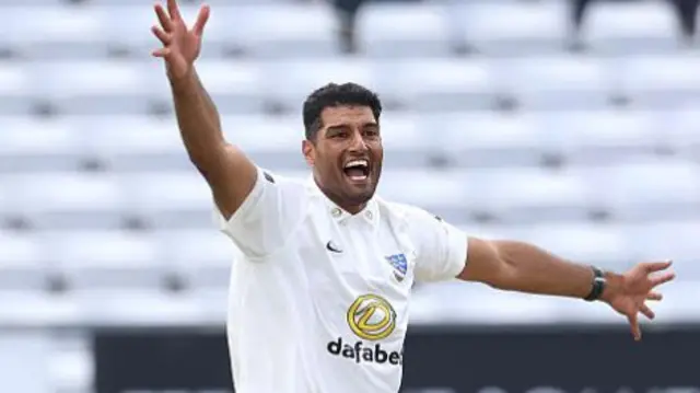 Sussex bowler Gurinder Sandhu appealing for a wicket