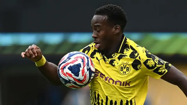 Jamie Gittens playing for Borussia Dortmund