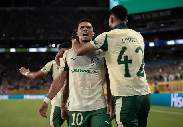 Palmeiras celebrate scoring