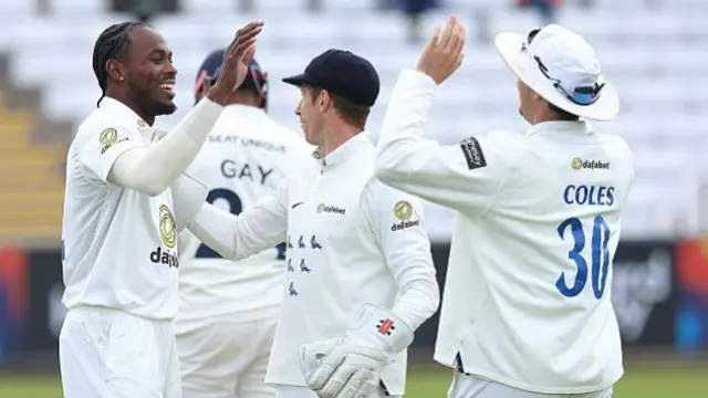 Jofra Archer high dives James Coles