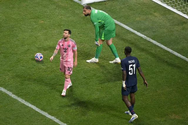 Messi, Donnarumma and Pacho all in action