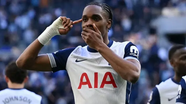 Mathys Tel celebrates scoring