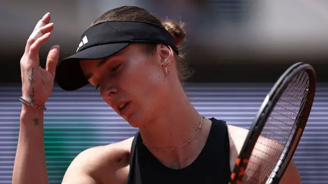 Elina Svitolina reacts during her quarter-final