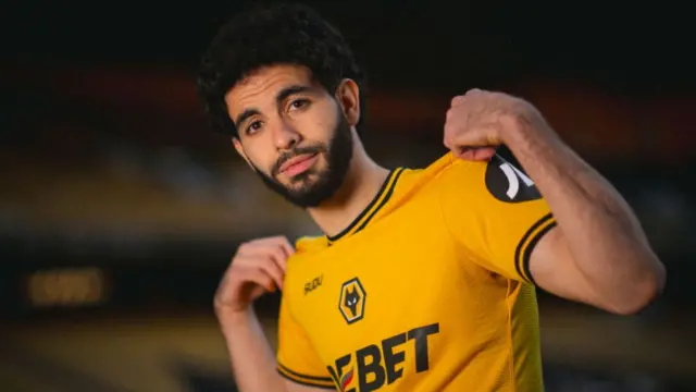 Rayan Ait-Nouri unveils Wolverhampton Wanderers home kit
