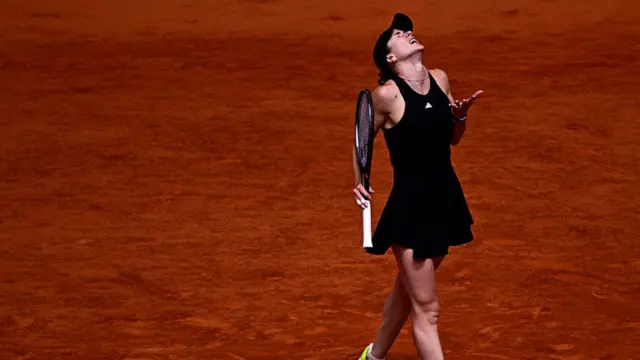 Elina Svitolina reacts during her quarter-final