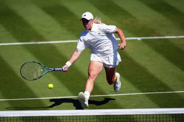 Sonay Kartal hits a tennis ball