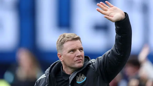 Newcastle manager Eddie Howe waving