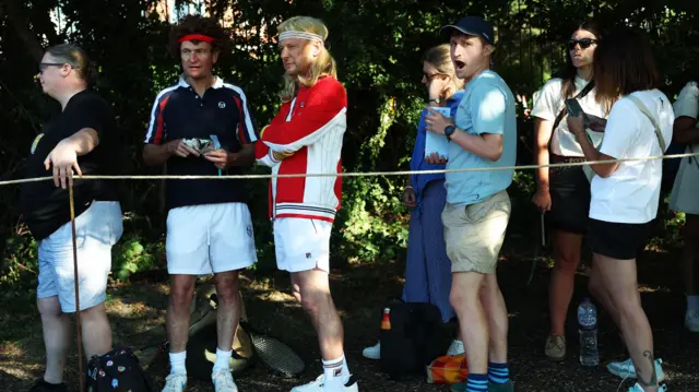 Tennis fans queue outside Wimbledon championships