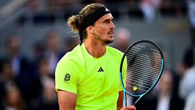 Alexander Zverev reacts