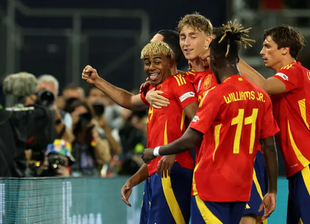 Lamine Yamal of Spain celebrates