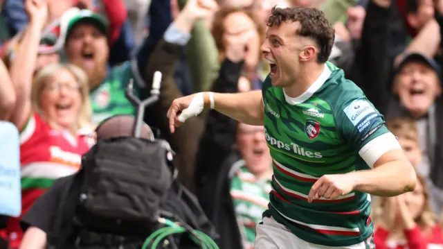 Adam Radwan of Leicester Tigers celebrates