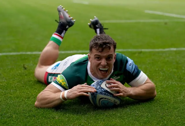Leicester Tigers' Adam Radwan gathers and scores their side's second try
