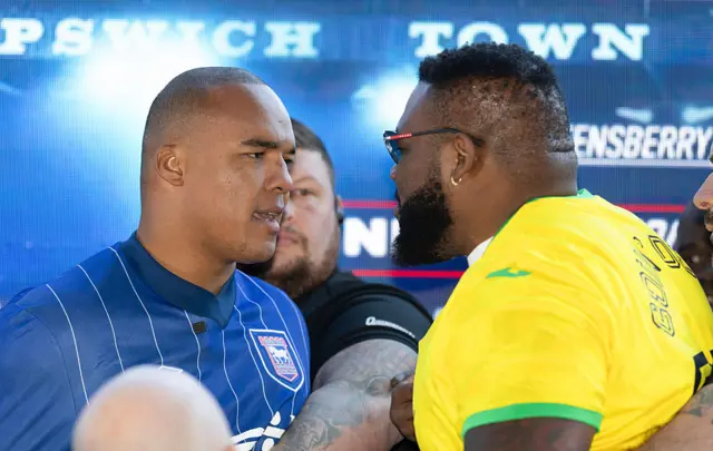 Fabio Wardely and Jarrell Miller facing off