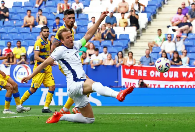 Harry Kane scores