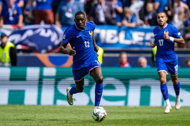 Randal Kolo Muani of France controls the ball