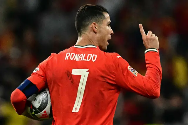 Cristiano Ronaldo celebrates