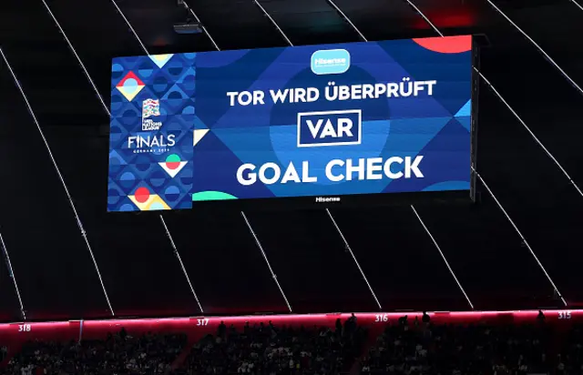 The LED board shows a message from VAR