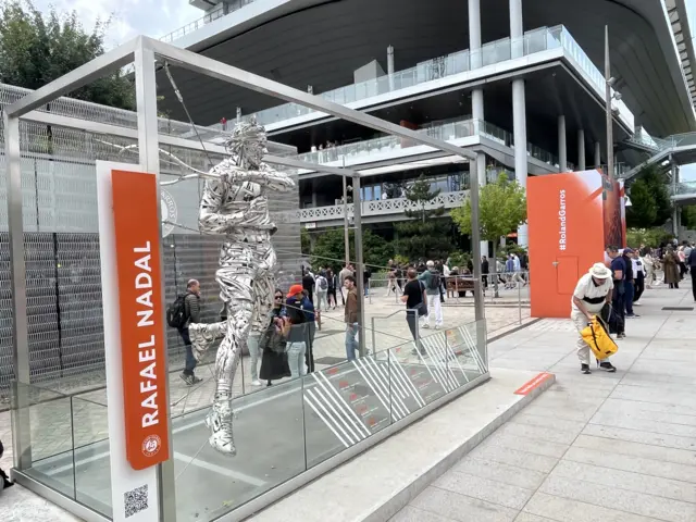Rafael Nadal statue