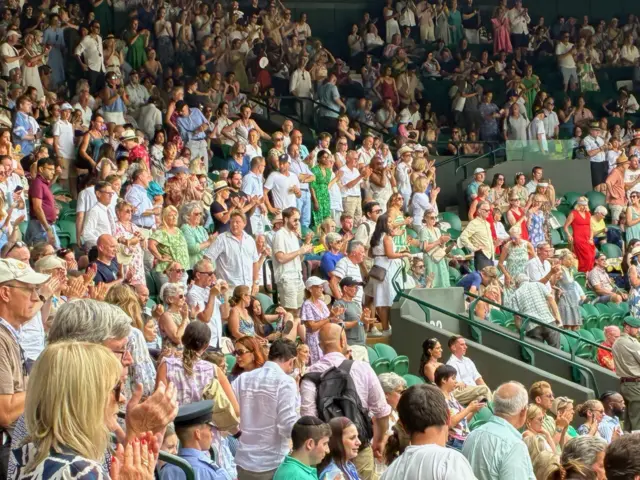 court one crowd