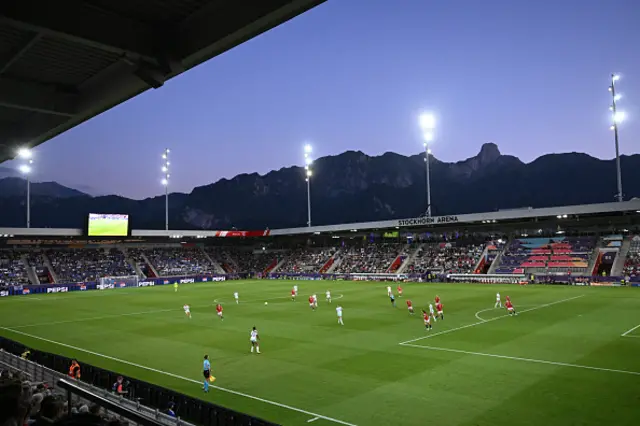 Norway and Iceland teams play
