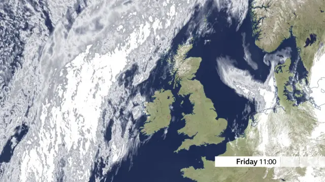 a satellite image shows nearly clear skies over the UK - some cloud cover is seen over scotland, but it is very fine.