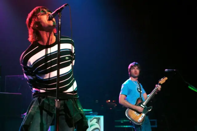 Liam and Noel Gallagher in 2000