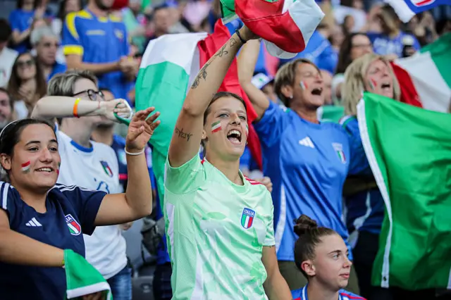 Fans of Italy shouting