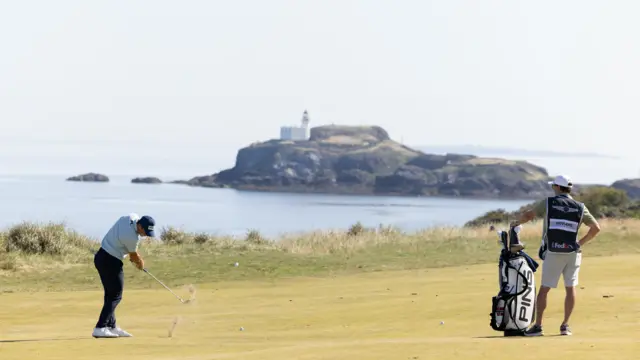 Xander Schauffele in action at the Renaissance Club