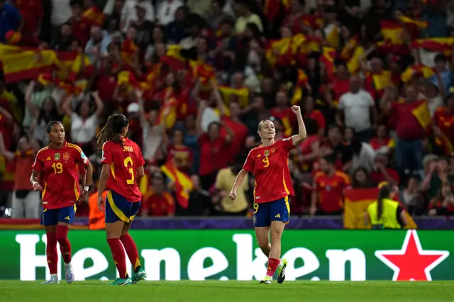 Esther Gonzalez of Spain celebrates