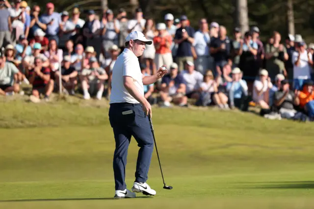 MacIntyre's magic on the 17th saved his skin