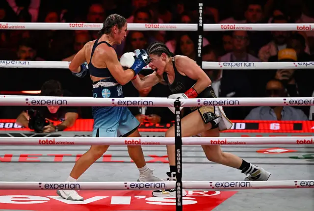 Ellie Scotney vs Yamileth Mercado