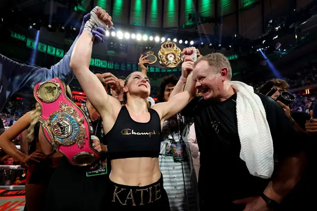 Katie Taylor v Amanda Serrano 3