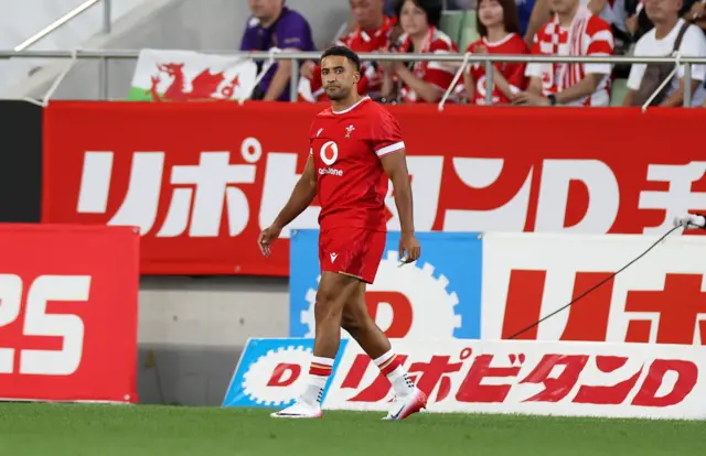 Wales wing Keelan Giles