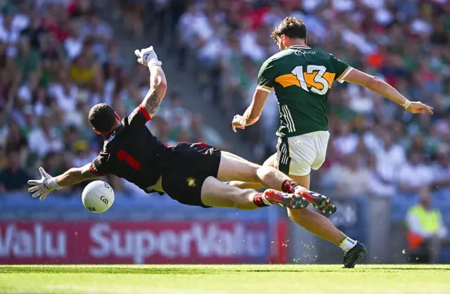 David Clifford scores