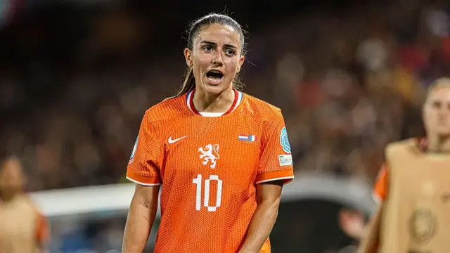 Danielle van de Donk of the Netherlands shouting