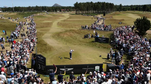 McIlroy on the tee