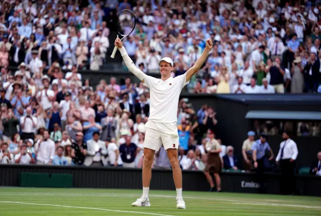 Jannik Sinner celebrates
