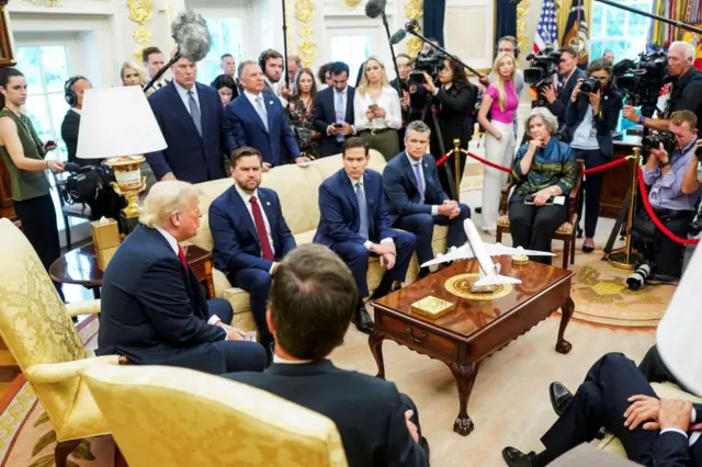 Vance, Rubio and Hegseth watching Trump and Rutte talk