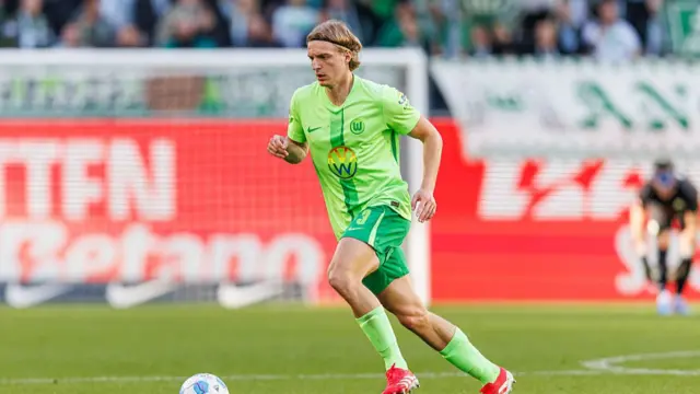 Sebastiaan Bornauw of VfL Wolfsburg