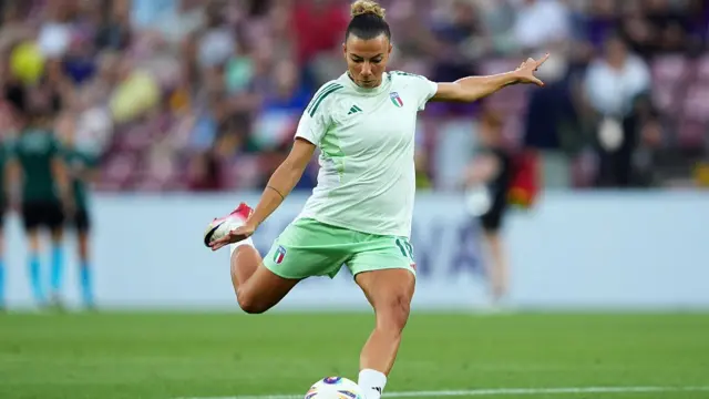 Arianna Caruso of Italy shoots during the warm up