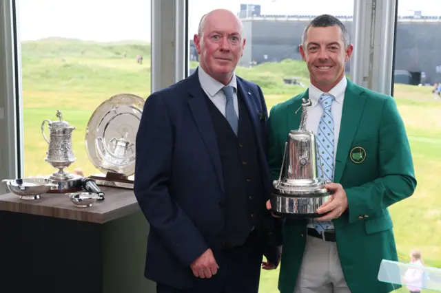 AGW chairman Phillip Reid and Rory McIlroy