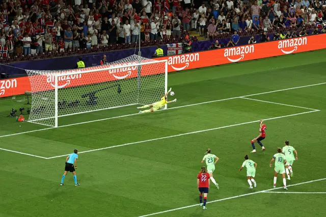 Ada Hegerberg of Norway misses a penalty kick, as Laura Giuliani of Italy attempts to make the save during the UEFA Women's EURO 2025 Quarter-Final match between Norway and Italy at Stade de Geneve on July 16, 2025 in Geneva, Switzerland.