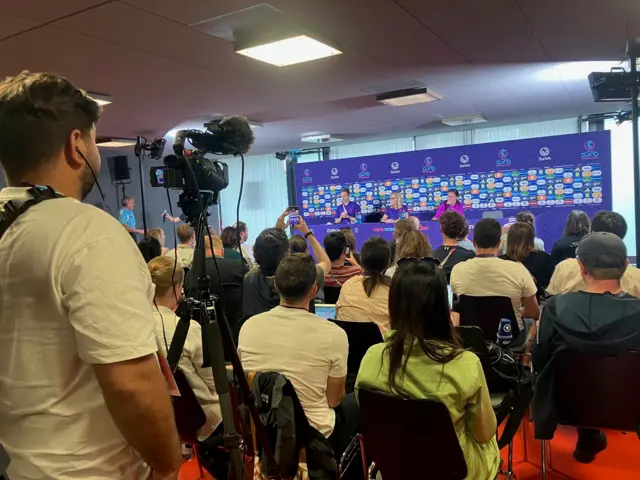 Packed England presser
