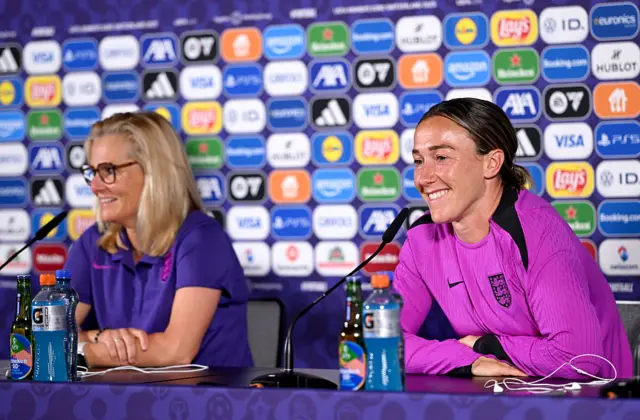 Sarina Wiegman and Lucy Bronze