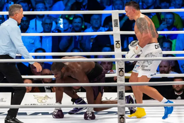 Daniel Dubois getting up off the canvas