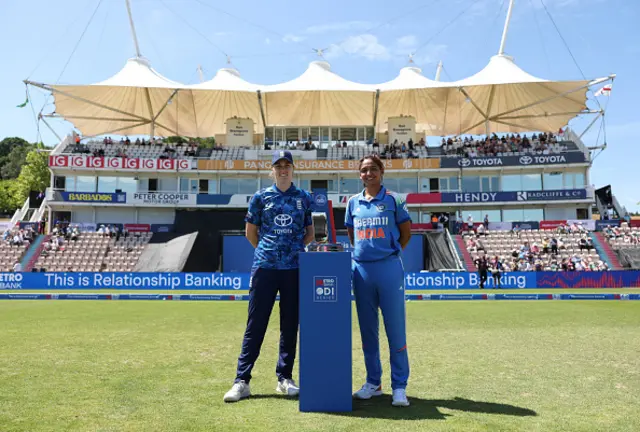 Captain of England Nat Sciver-Brunt and Captain of India Harmanpreet Kaur