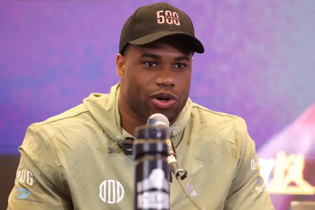 Daniel Dubois talking into a microphone